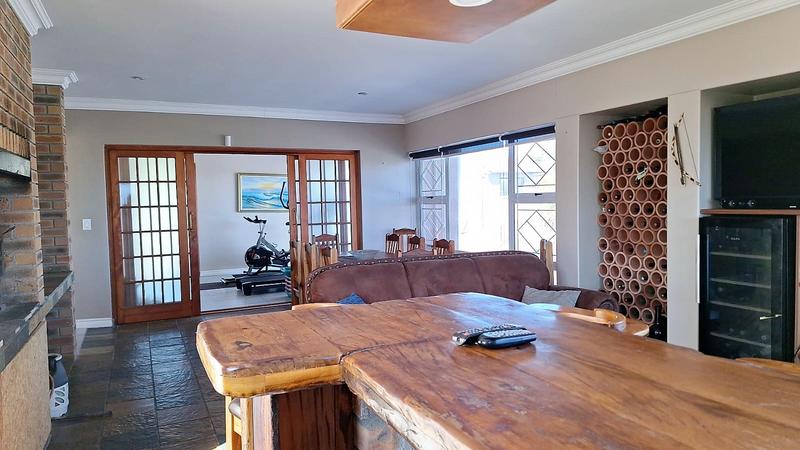 4 Bedroom Property for Sale in Van Riebeeckstrand Western Cape